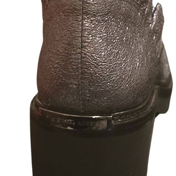 Michael Kors Teagan Glitter Combat Boot in Metallic Silver Glitter NEW Size 6 - Picture 2 of 3